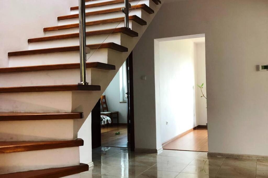 Villa Dom Na Wzgorzu Z Pieknymi Widokami. Miejsce Tropie Exterior foto